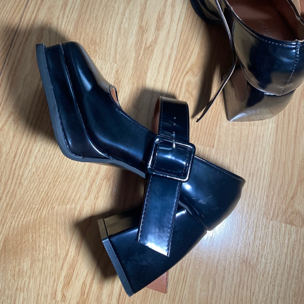 Black platform Mary Janes , NWOT